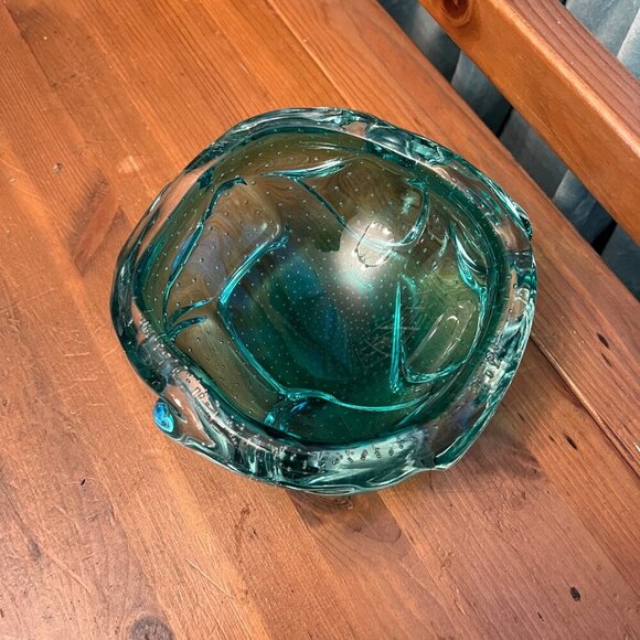 Hand-Blown Murano Art Glass Bowl Swirled Green And Clear With controlled Bubbles - Picture 5 of 7